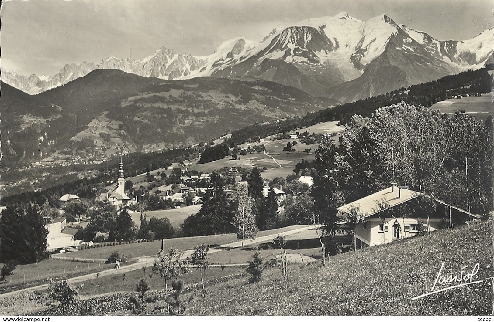 CPSM Combloux Vue Générale Et Le Massif Du Mont-Blanc - Combloux