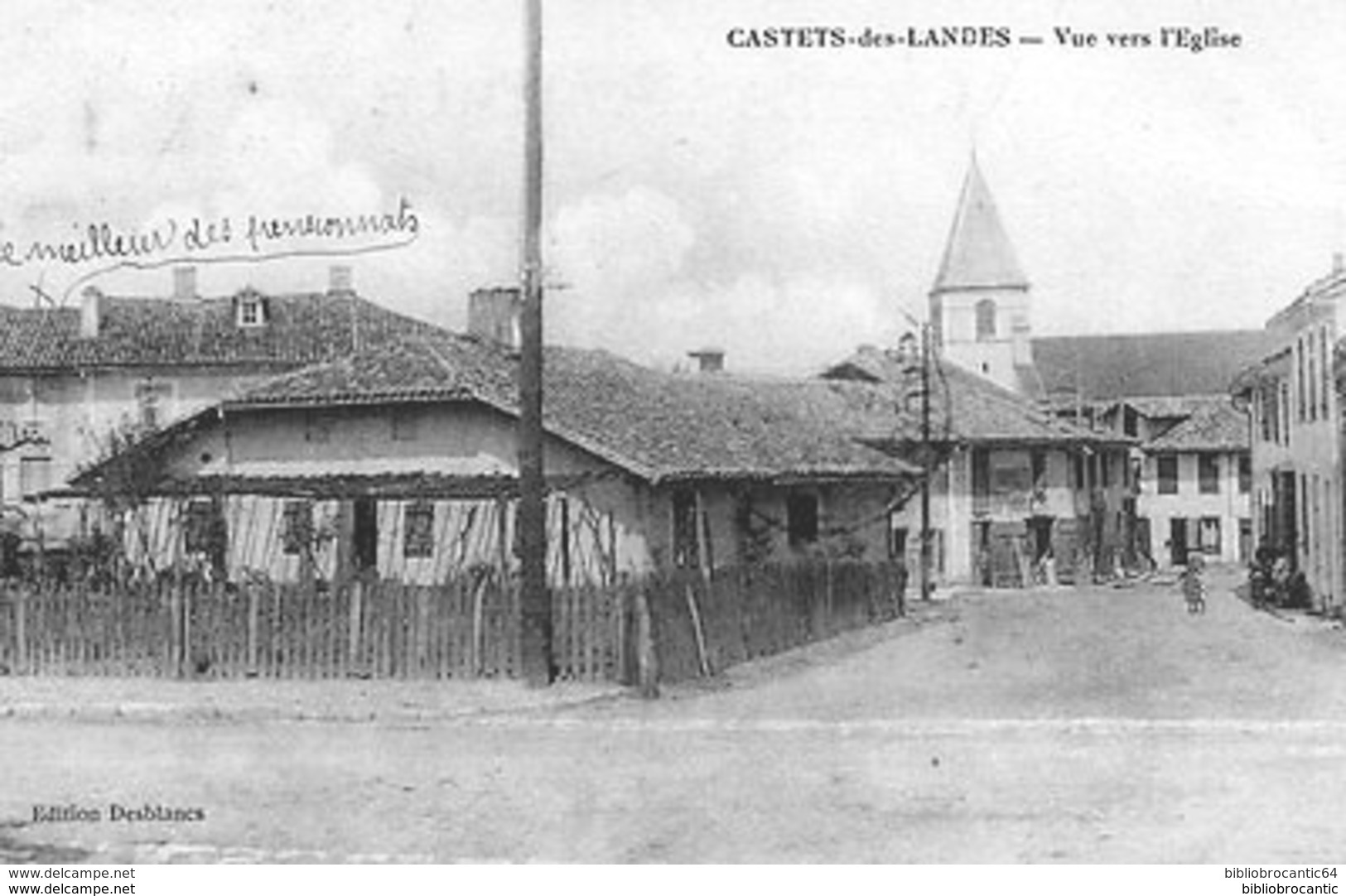 D40 - CASTETS-des-LANDES < VUE VERS L'EGLISE - Castets