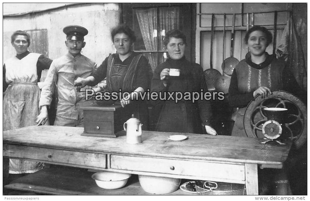 2 CARTES PHOTO ALLEMANDE  SPA    1918   PERSONNEL De CUISINE Du SERVICE Des TRANSMISSIONS (La Fraineuse ?) - Spa