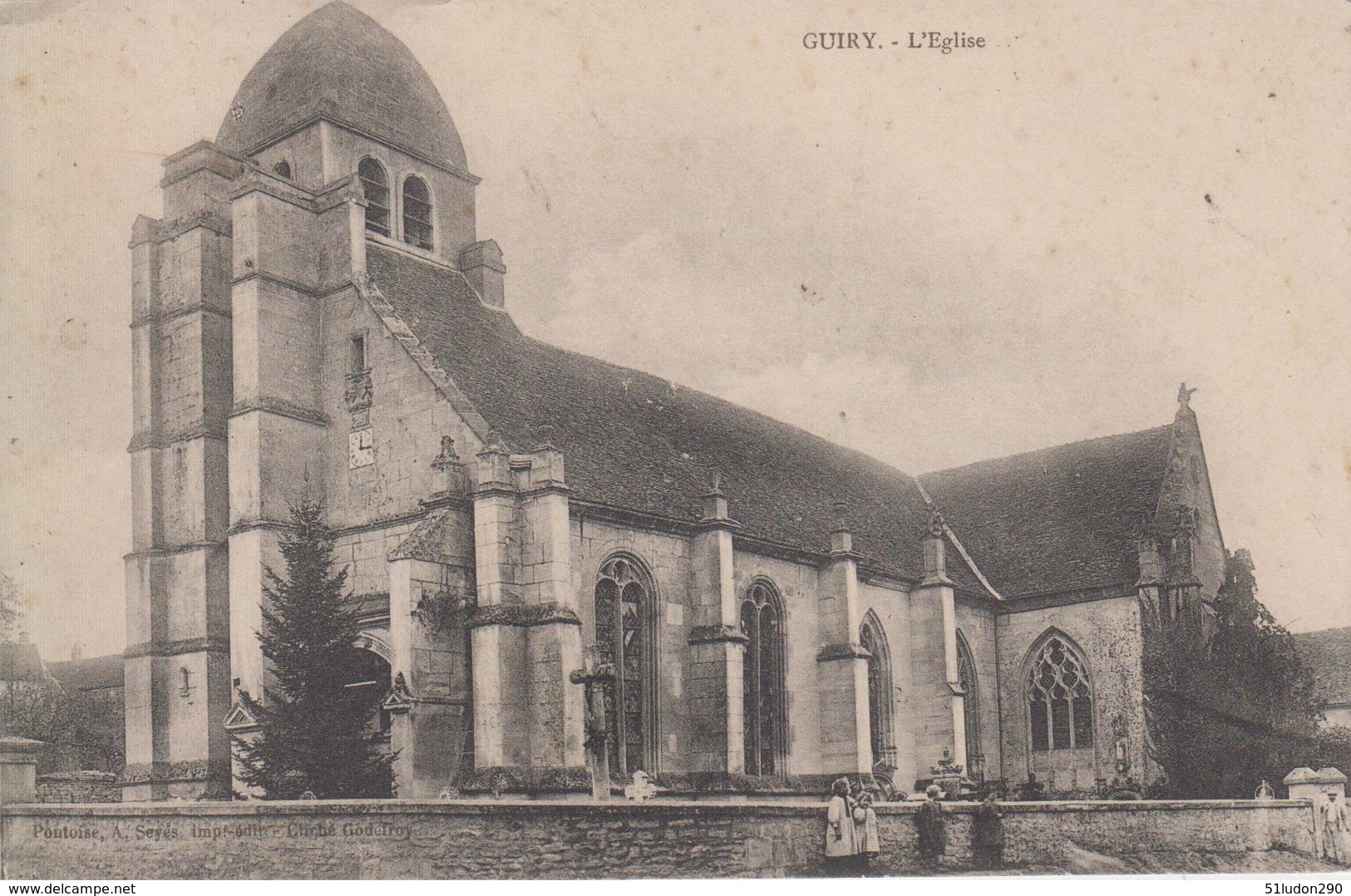 CPA Guiry(-en-Vexin) - L'église (avec Petite Animation) - Guiry En Vexin