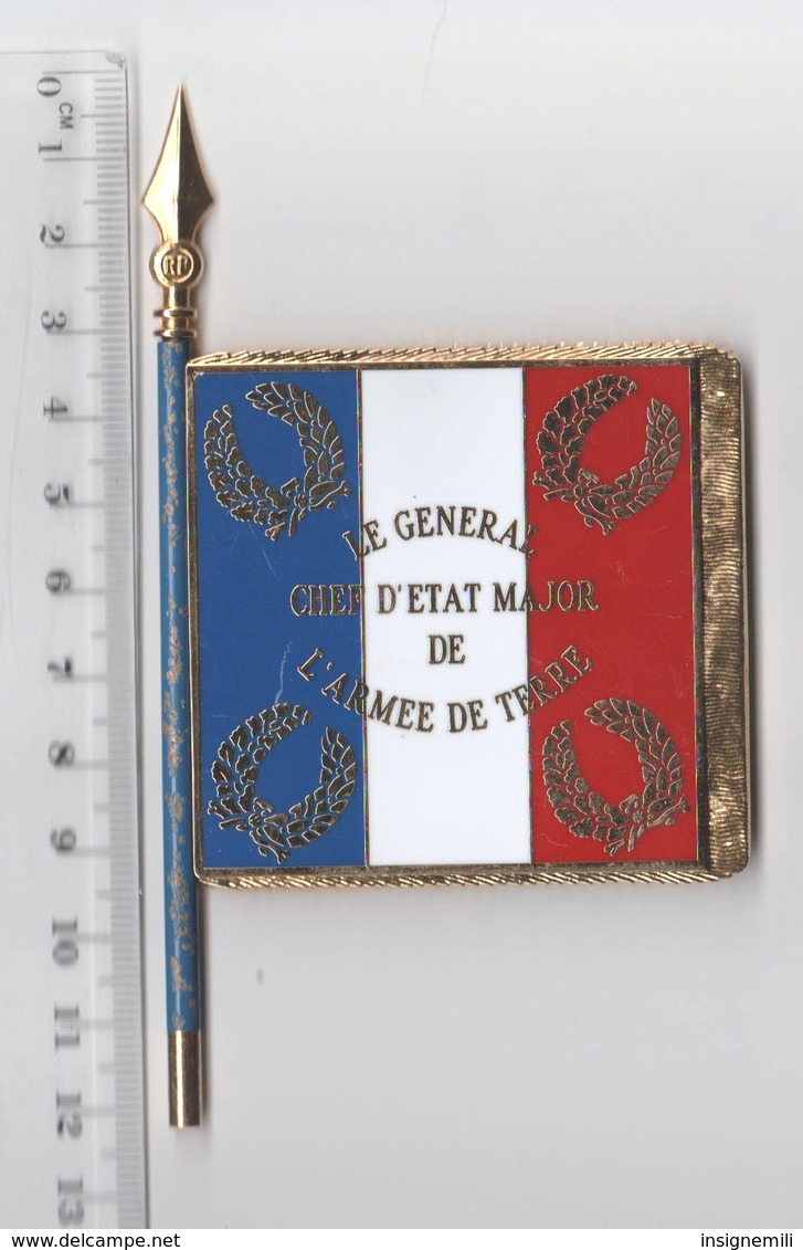 DRAPEAU FANION LE GENERAL CEMAT Chef D' état Major De L' Armée De Terre , En Métal - Drapeaux