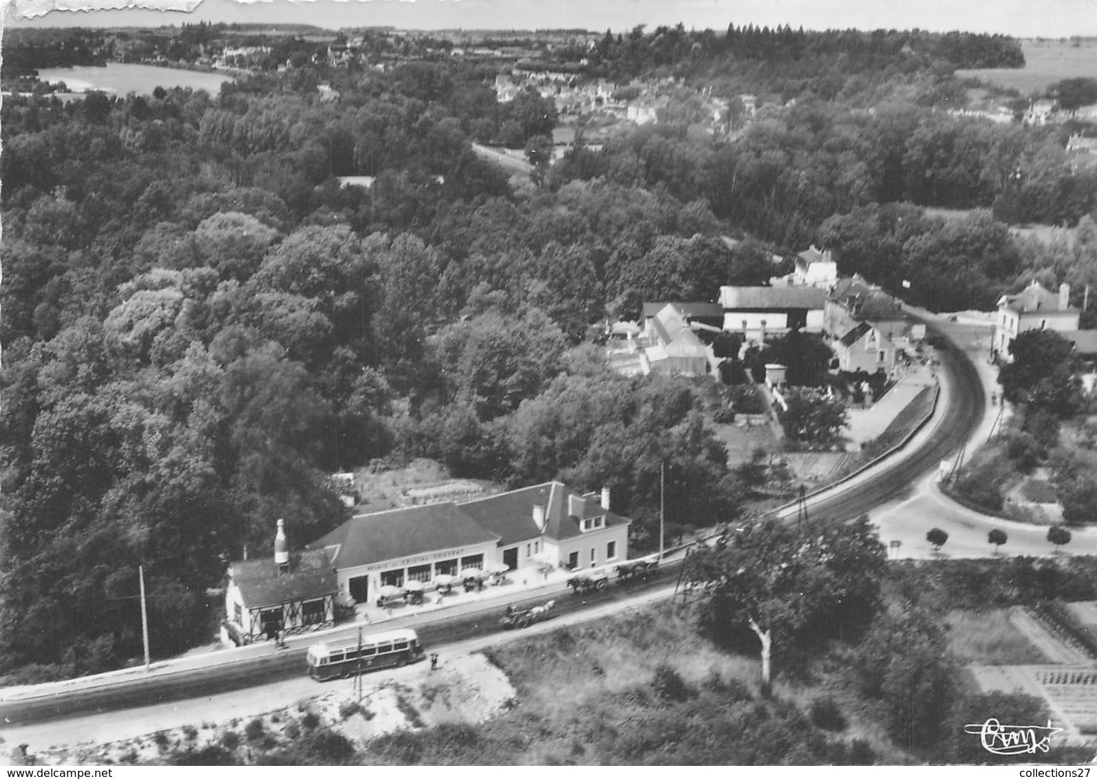 37-VOUVRAY- VUE AERIENNE RELAIS DU CRISTAL VOUVRAY - Vouvray