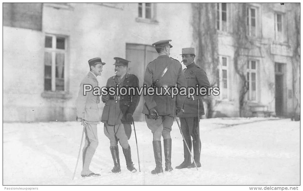 CARTE PHOTO ALLEMANDE  SPA    1918  COMMISSION D'ARMISTICE  ? OFFICIERS  ALLIES - Spa