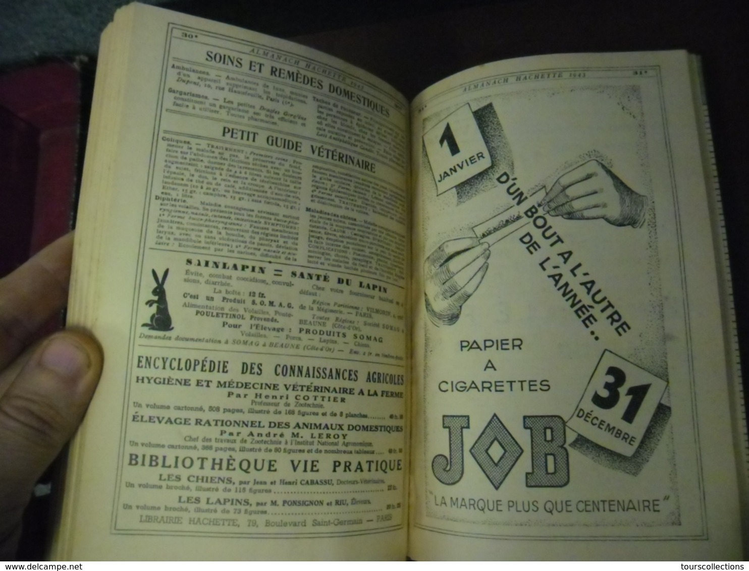 ALMANACH 1943 - ALMANACH HACHETTE - petite encyclopédie populaire de la vie pratique - rare dans cet état période Guerre