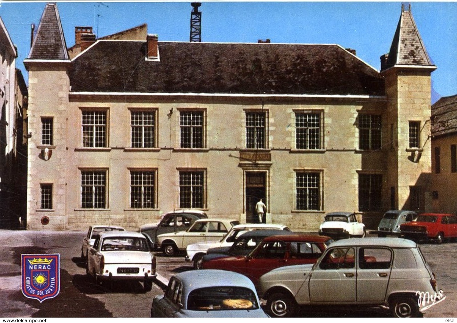 47  NERAC  -  L HOTEL DE VILLE  -  AUTOMOBILES  -  BEAU PLAN -  CPM 1960/70 - Nerac