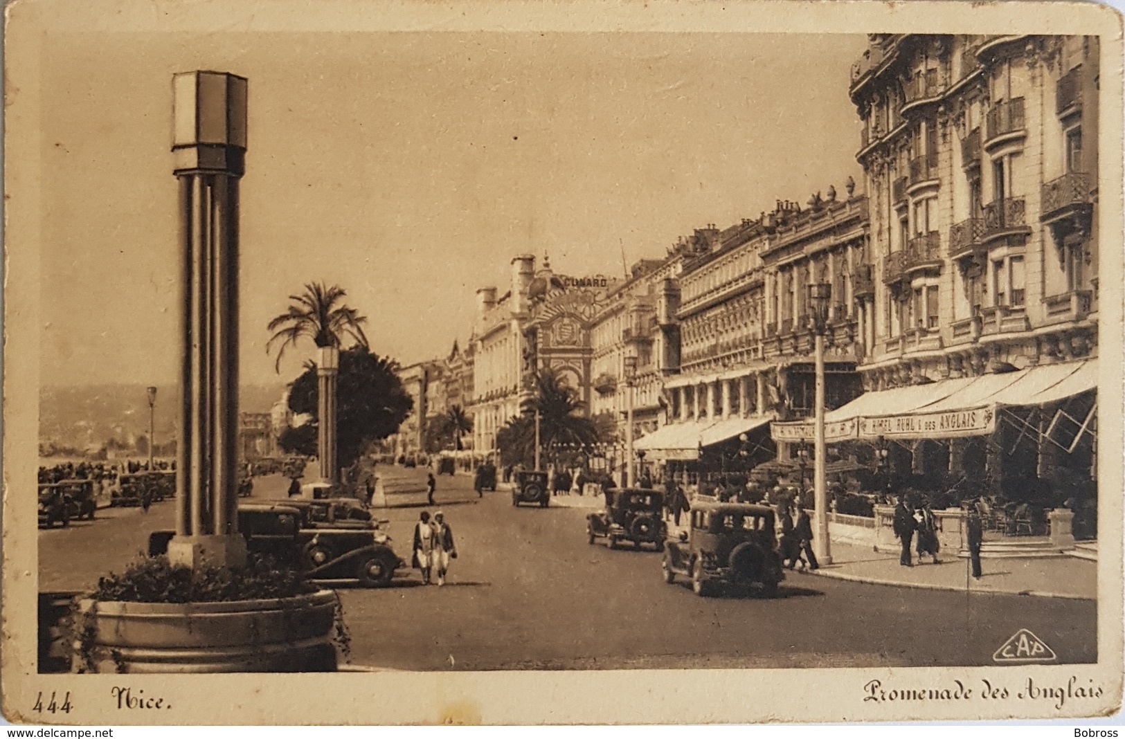 France 06 , Nice , Promenade Des Anglais , Circulee En 1945 - Squares