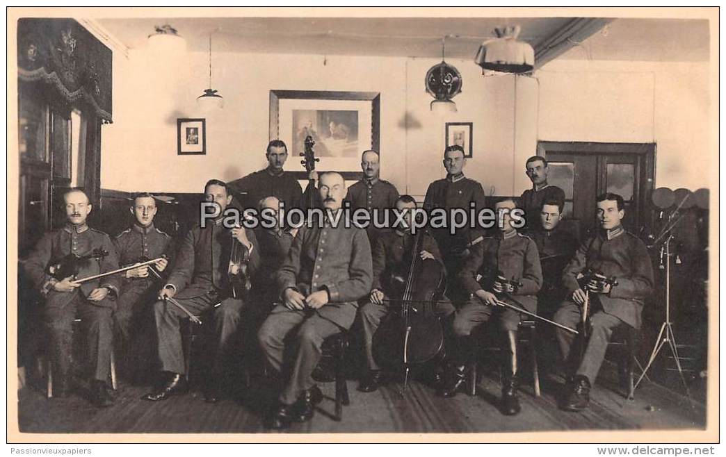 CARTE PHOTO ALLEMANDE  SPA   1918   SERVICE DE TRANSMISSIONS   ORCHESTRE  CHATEAU DE LA FRAINEUSE  ? - Spa