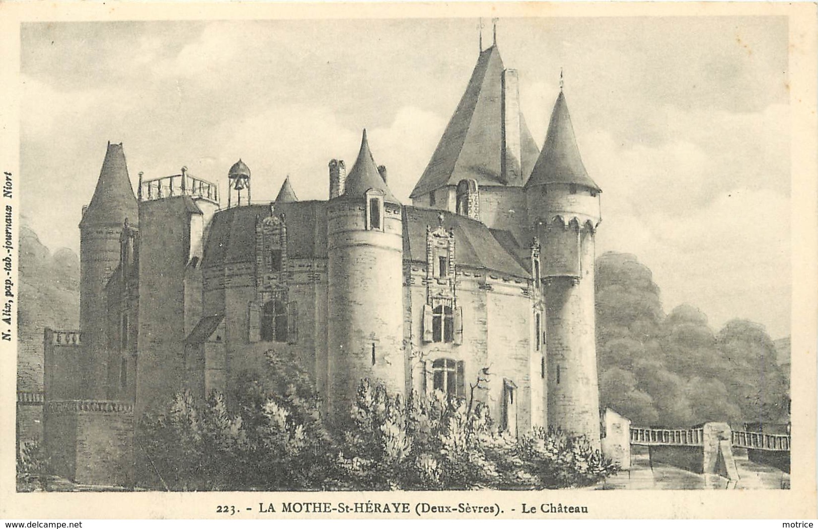 LA MOTHE SAINT HERAYE - Château Des Essards.(lot De Deux Cartes). - La Mothe Saint Heray