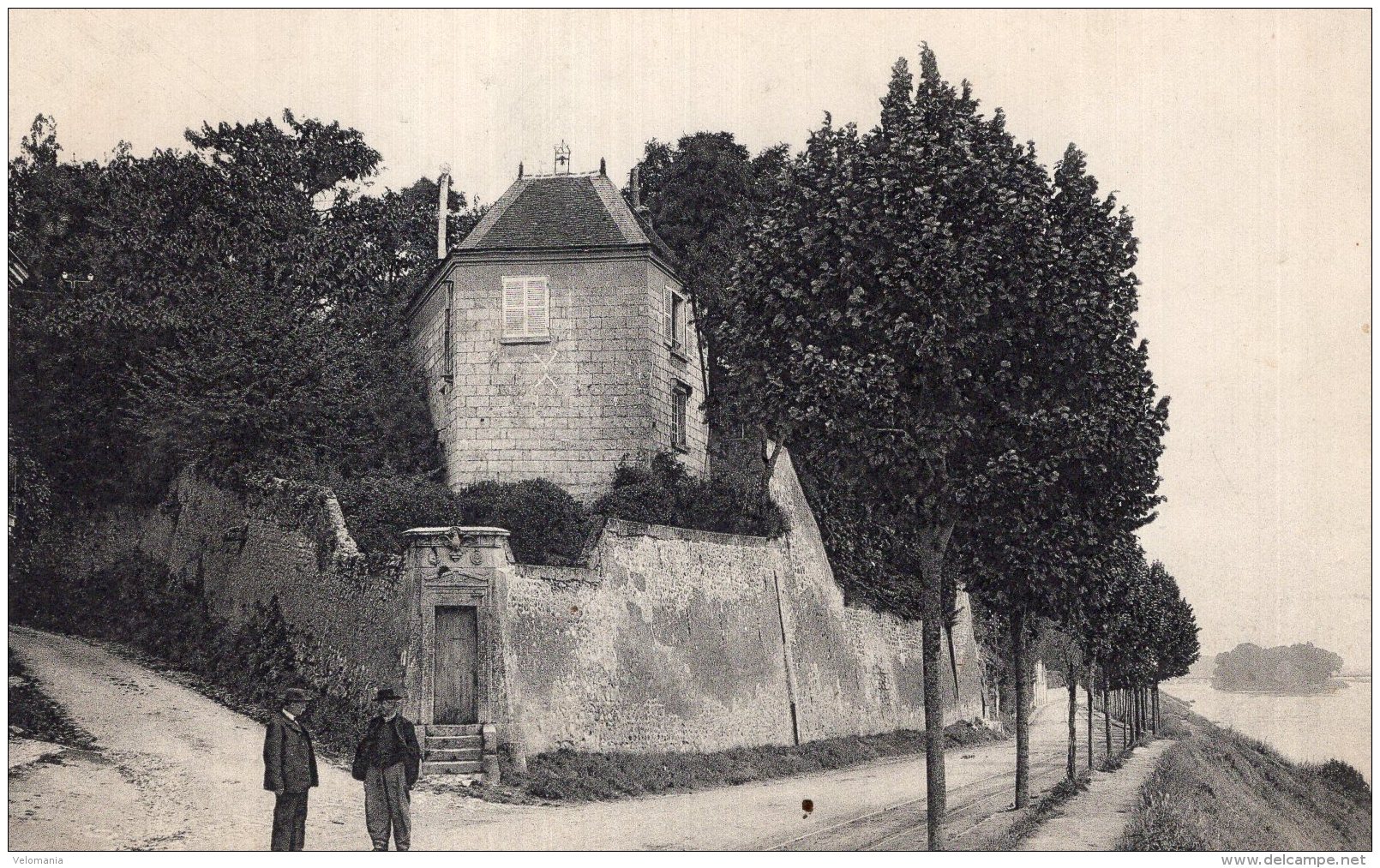 V15059 Cpa 37 Saint Cyr - Le Coq, Route Nationale D'Angers à  Briare - Saint-Cyr-sur-Loire