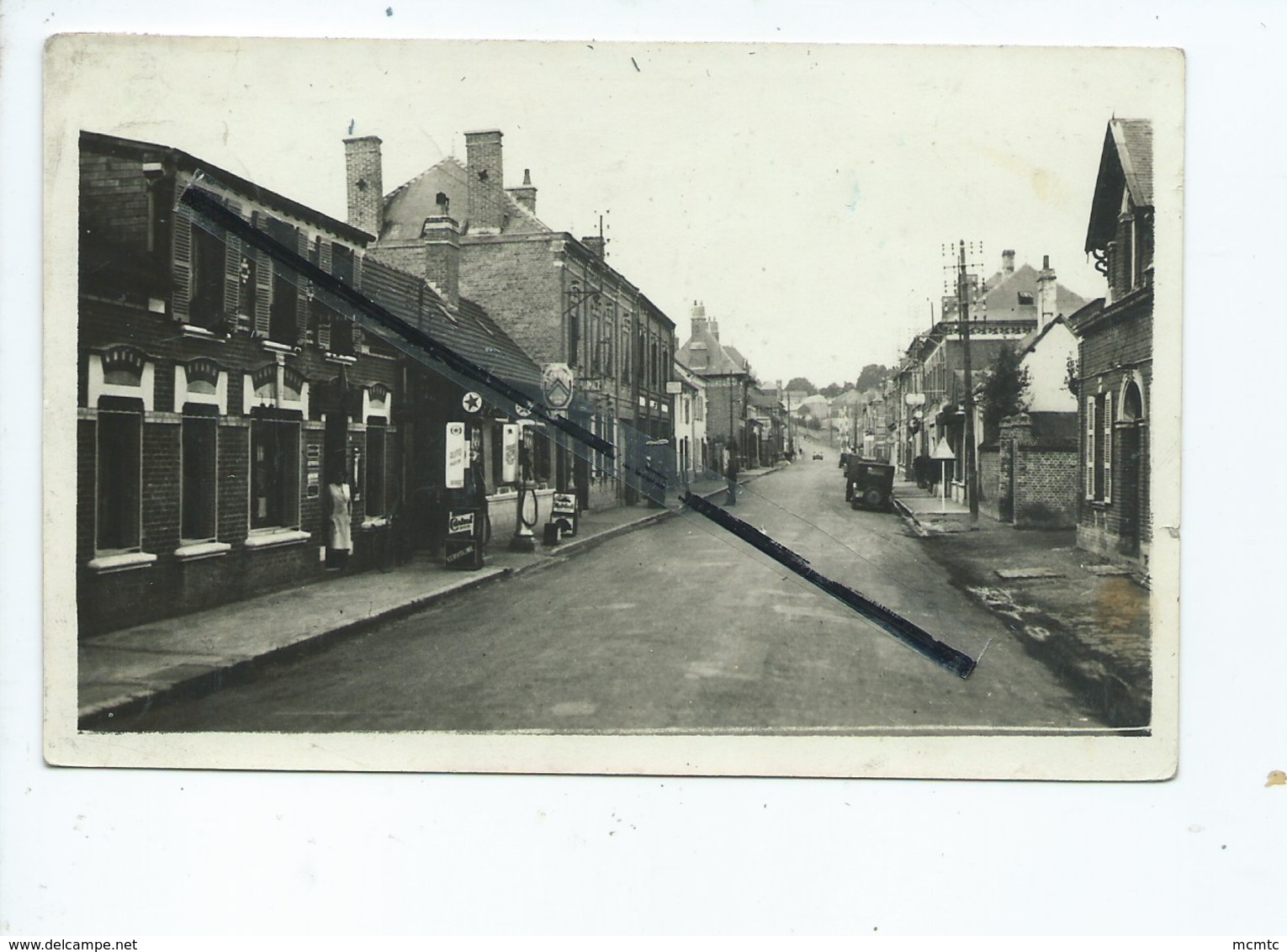 Carte -  Flixecourt  -(somme) Grande Rue  -(Pompe à Essence Ancienne , Pub: Citroën , Castrol ) - Flixecourt