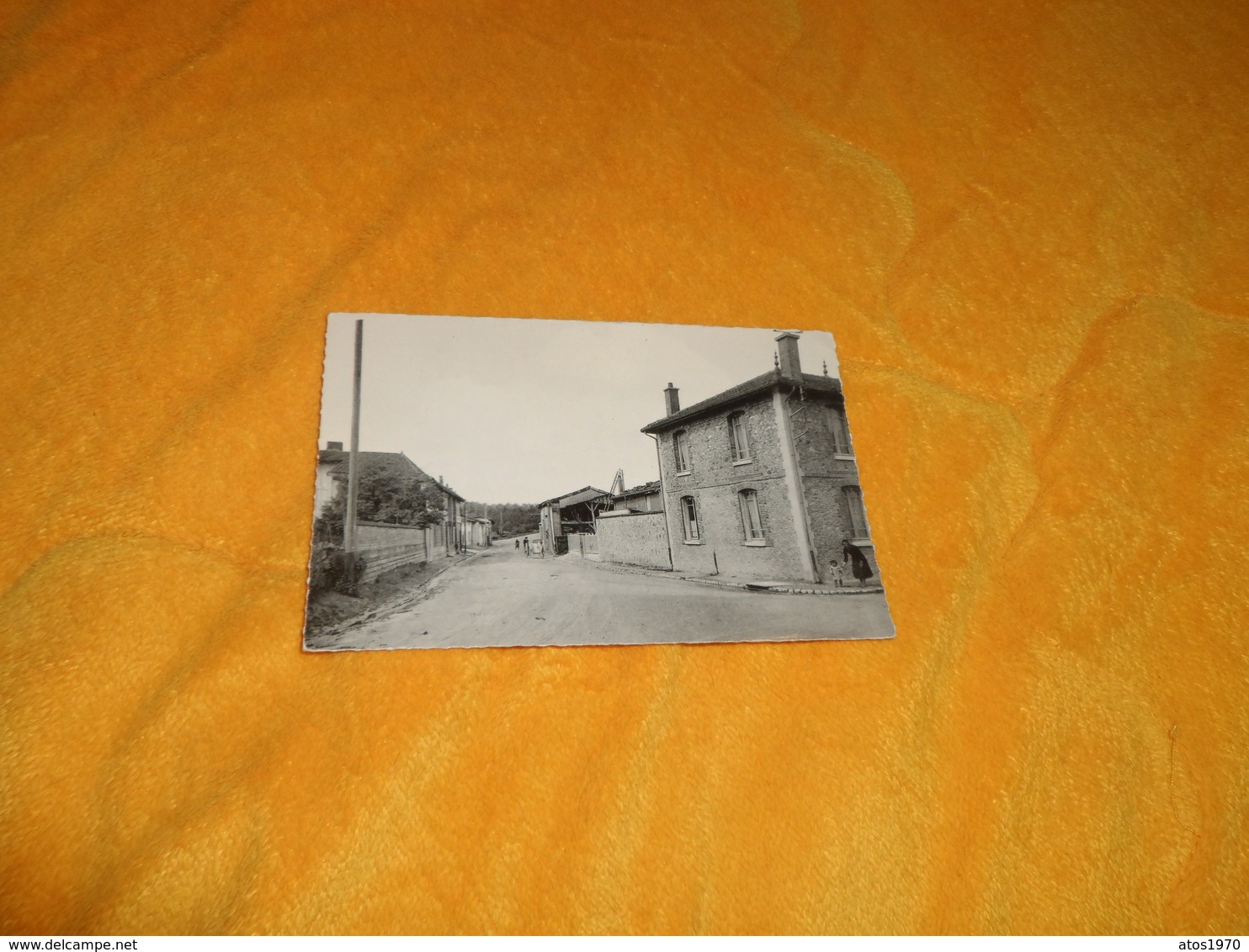 CARTE POSTALE  ANCIENNE NON CIRCULEE DATE ?. / COUVROT MARNE.- RUE DU PONT. - Autres & Non Classés