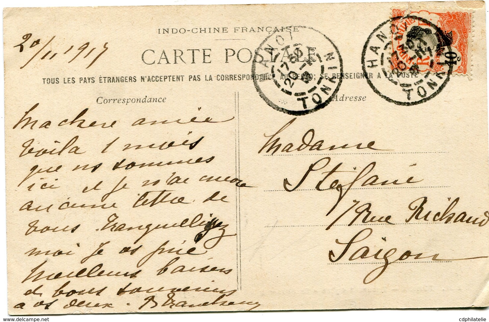 INDOCHINE CARTE POSTALE DU TONKIN -TRIBUNAL INDIGENE -LE PRISONNIER FAIT DES LAIS AU JUGE APRES LA SENTENCE - Lettres & Documents