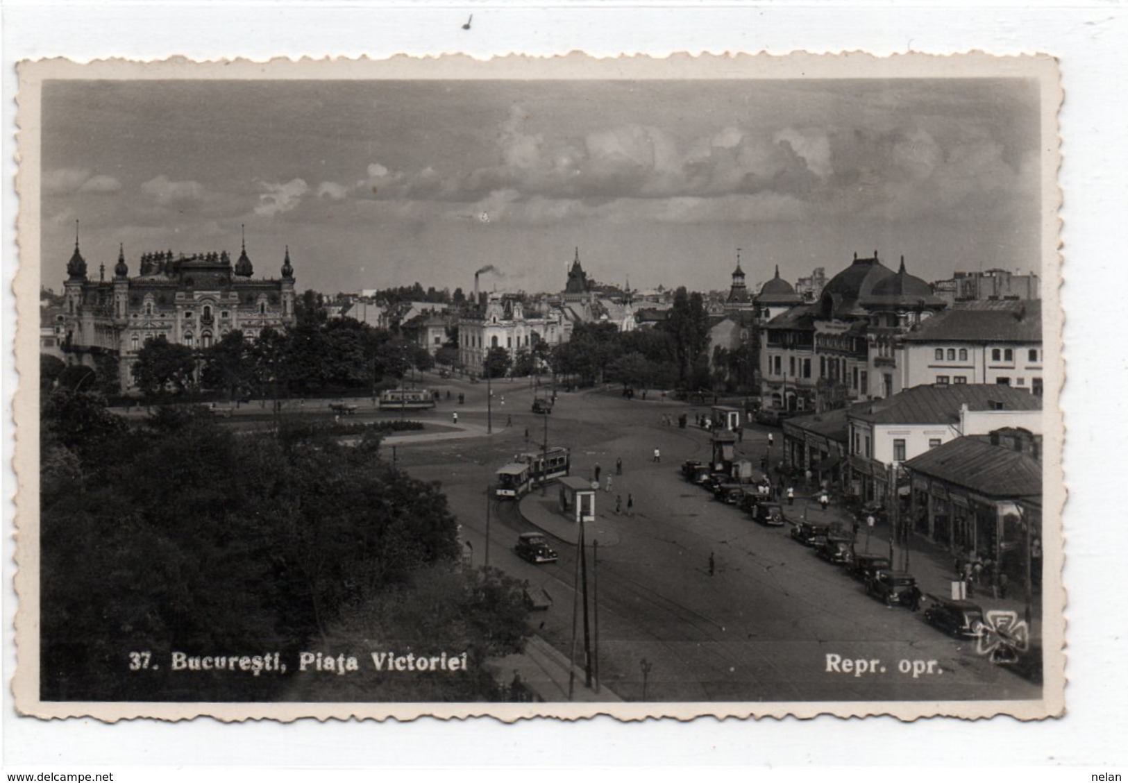 ROMANIA-BUCURESTI-PIATA VICTORIEI- ANNI 20-REAL PHOTO-NON VIAGGIATA - Romania