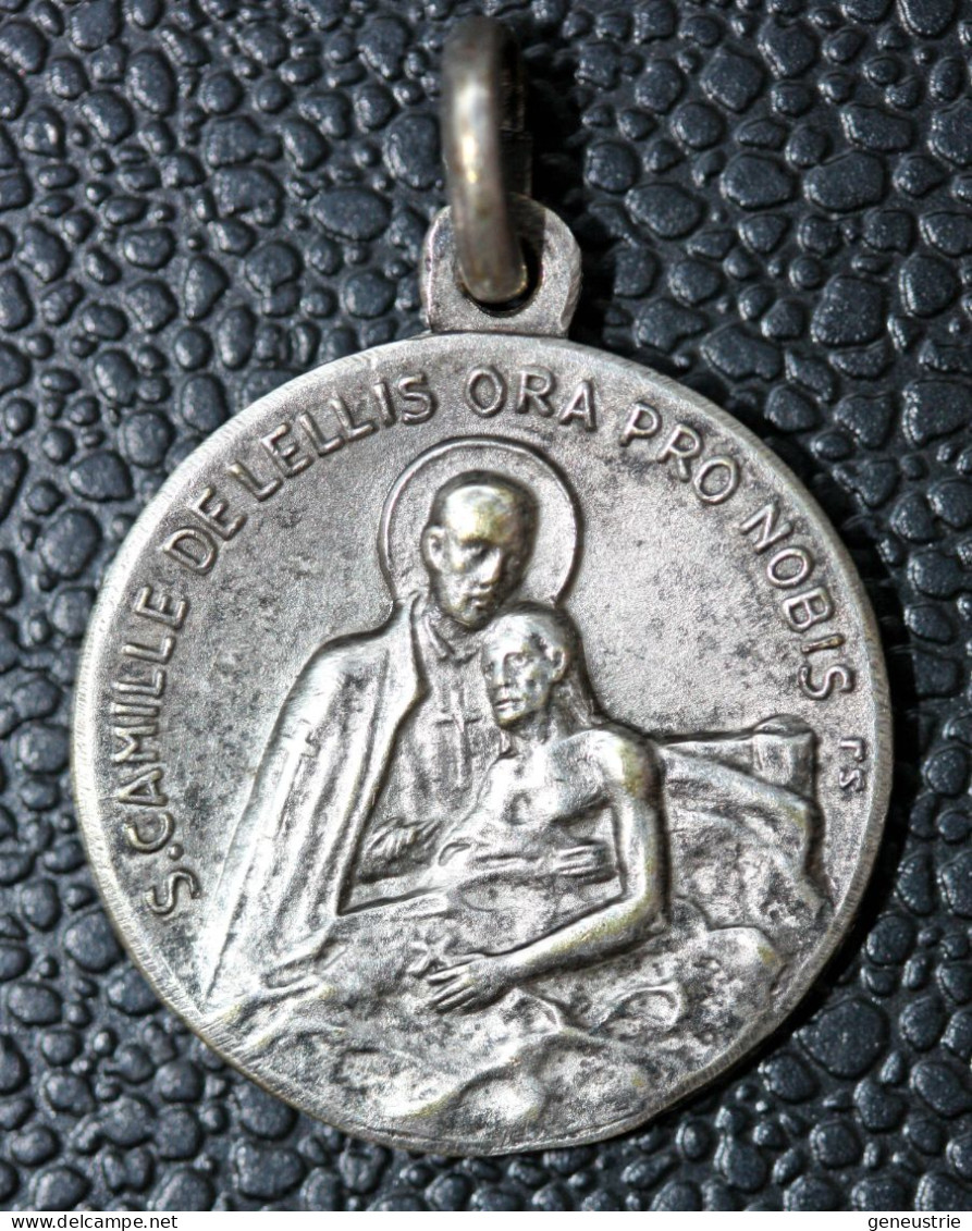 Pendentif Médaille Religieuse "Saint Camille De Lellis / Vierge à L'Enfant" Religious Medal - Religion & Esotérisme