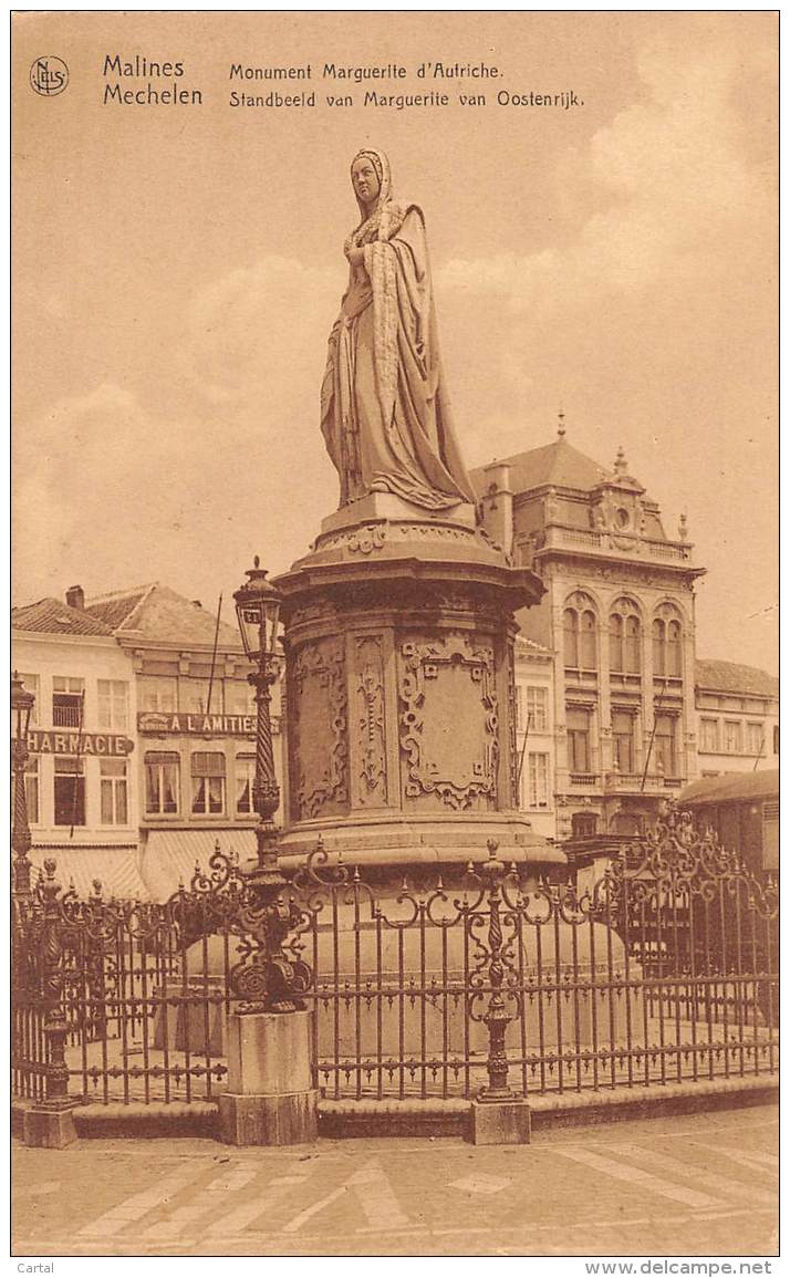 MECHELEN - Standbeeld Van Marguerite Van Oostenrijk - Malines