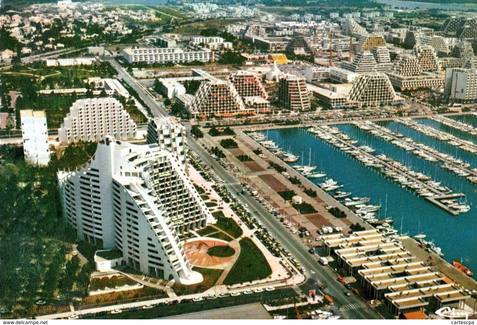 LA GRANDE MOTTE VUE GENERALE AERIENNE 1978  CPM Ou CPSM - Autres & Non Classés