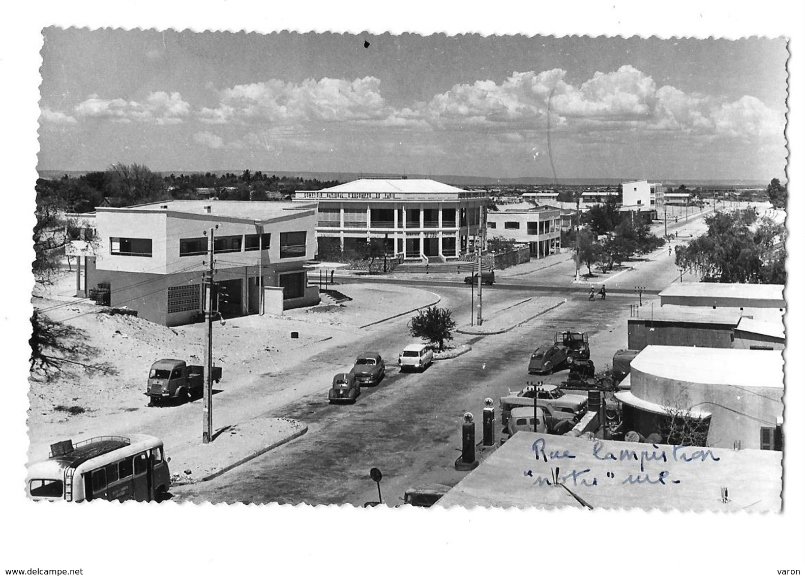 Madagascar -  TULEAR -  Rue CAMPISTRON - Banque : COMPTOIR NATIONAL D'ESCOMPTE DE PARIS -voyagé En 1959 - Madagascar