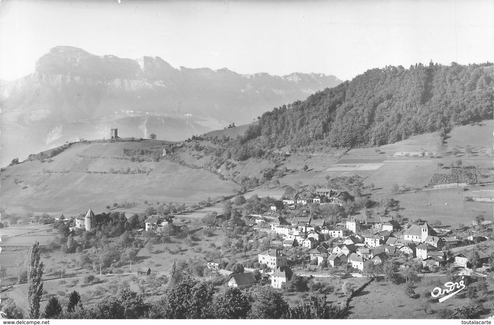 CPSM 38 LAVAL VUE GENERALE AU FOND LA DENT DE CROLLES - Laval