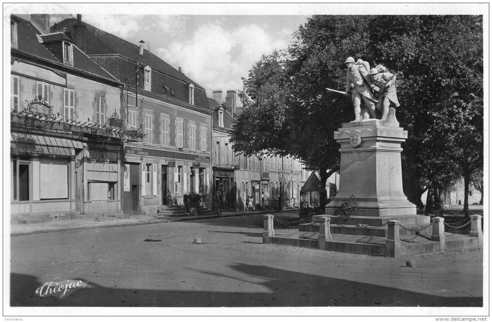 V15177 Cpsm 36 Aigurand - Monument Aux Morts - Sonstige & Ohne Zuordnung