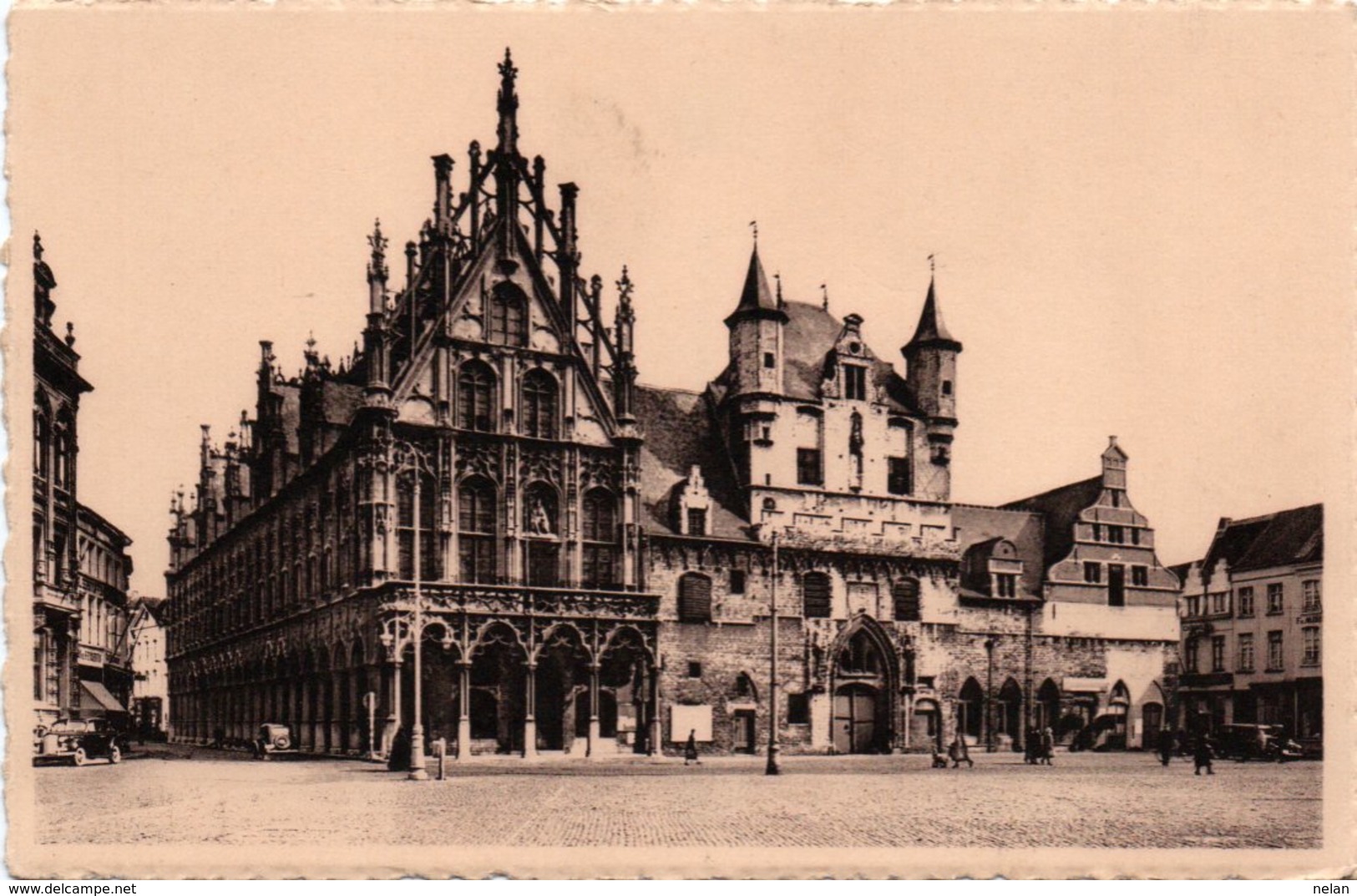 MALINES-STADHUIS EN OUDE LAKENHALLEN-HOTEL DE VILLE ET ANCIENNES HALLES AUX DRAPS-NON VIAGGIATA - Machelen