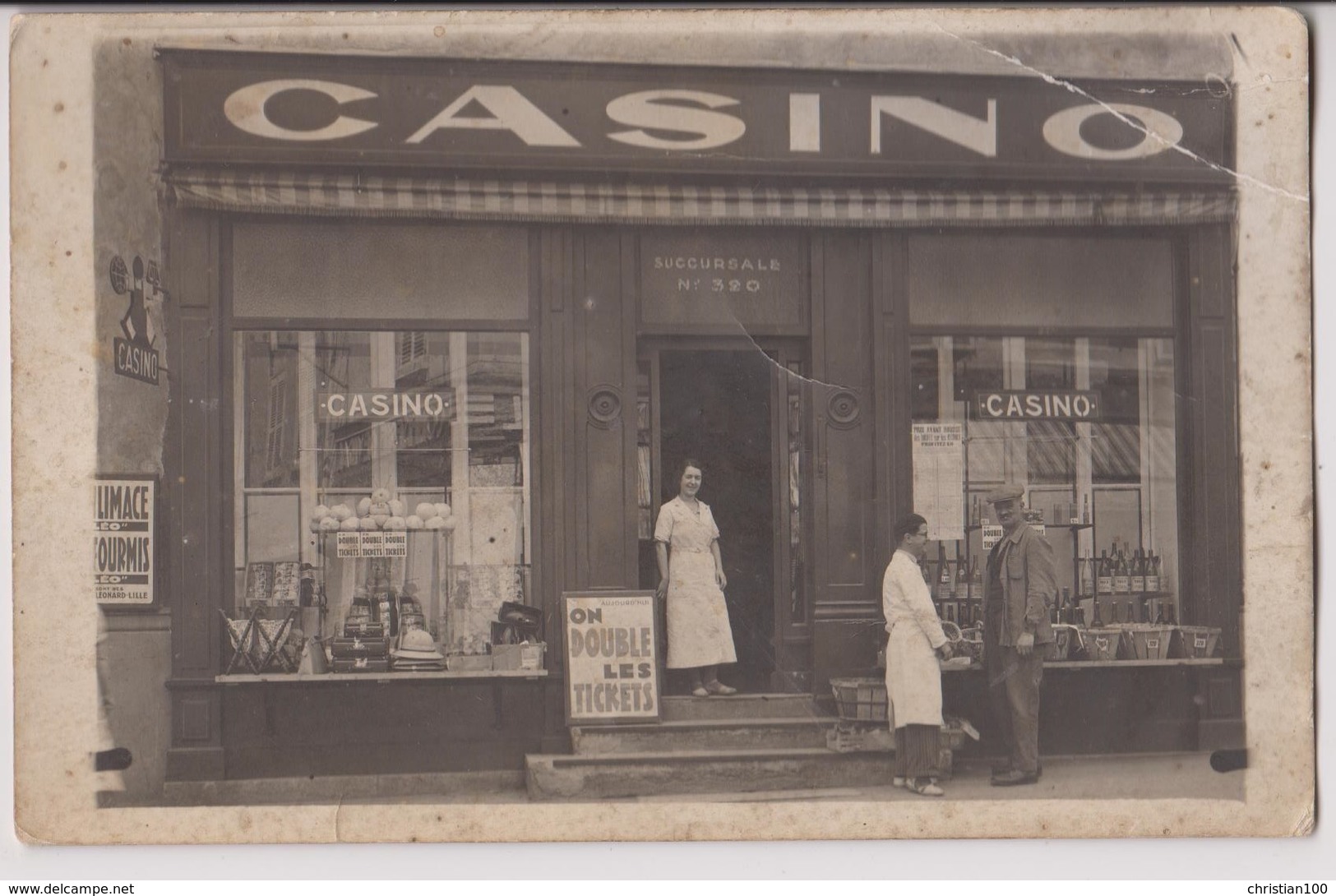 CARTE PHOTO DE 1938 EN L'ETAT : MAGASIN CASINO SUCCURSALE N° 320 - EPICERIE - COMMERCANTS - 2 SCANS - - A Identifier