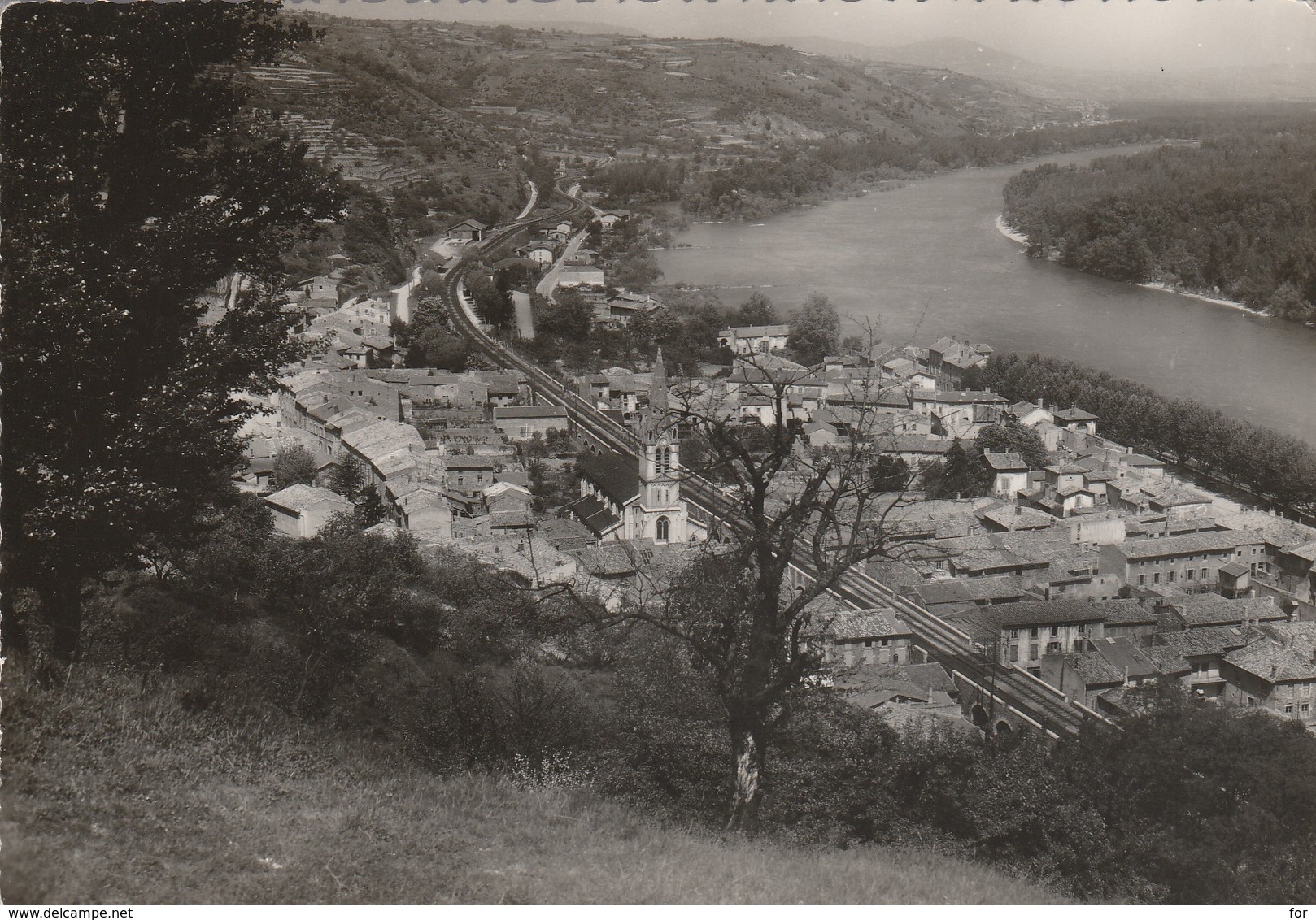 Ardéche : SERRIERES : Vue Générale ( Cpsm Photo Vérit. ) Grand Format - Serrières