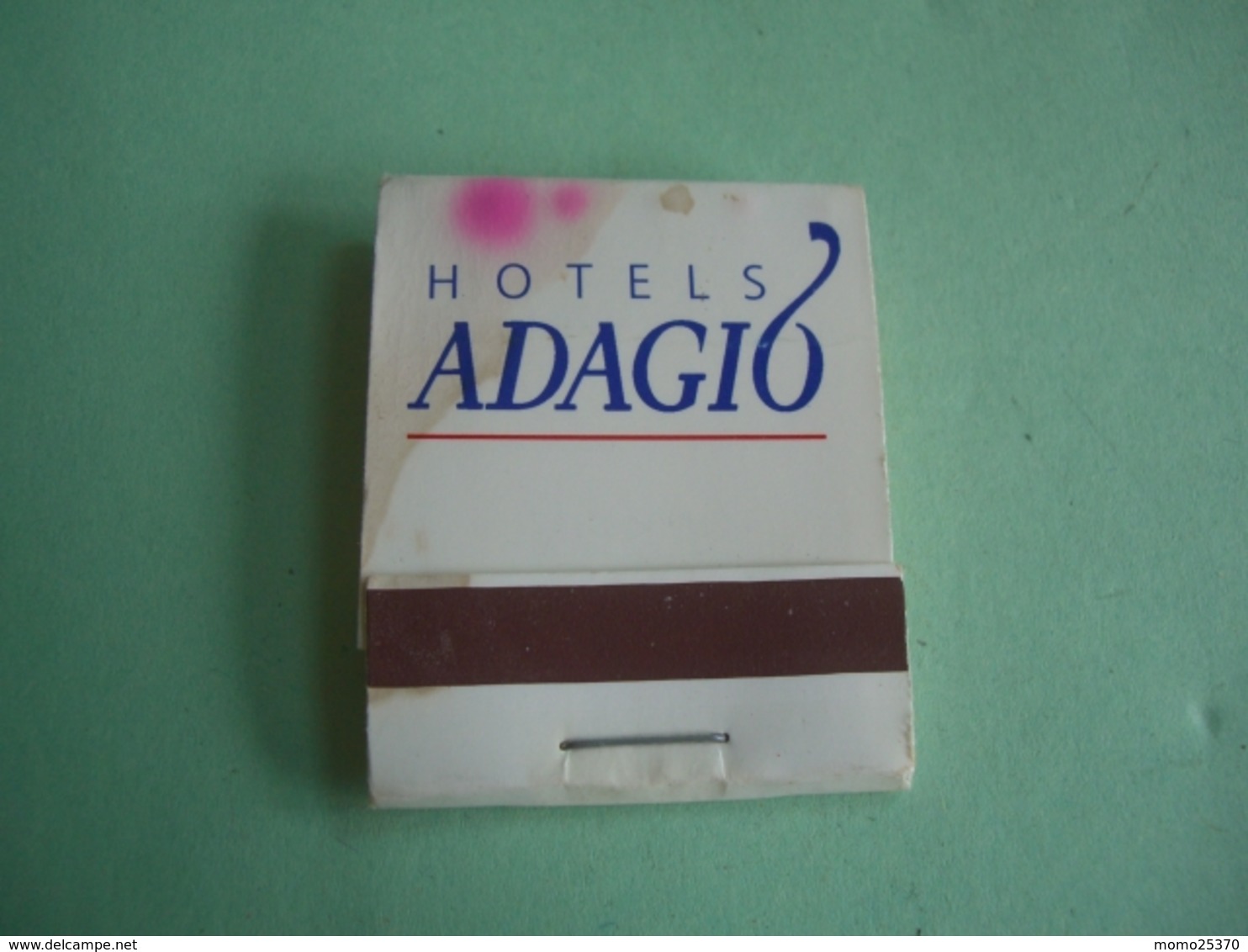 BOITE D'ALLUMETTE HOTELS ADAGIO Match Box Gelijkedoos Streichholzschachtel - Matchbox Labels