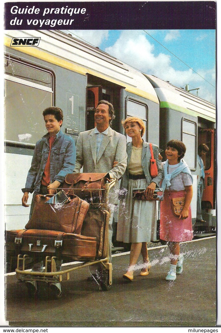 Guide Pratique Du Voyageur En Train SNCF 1982 + Tarifs 1982 + Calendrier Et Carte De Réduction - Sports & Tourism