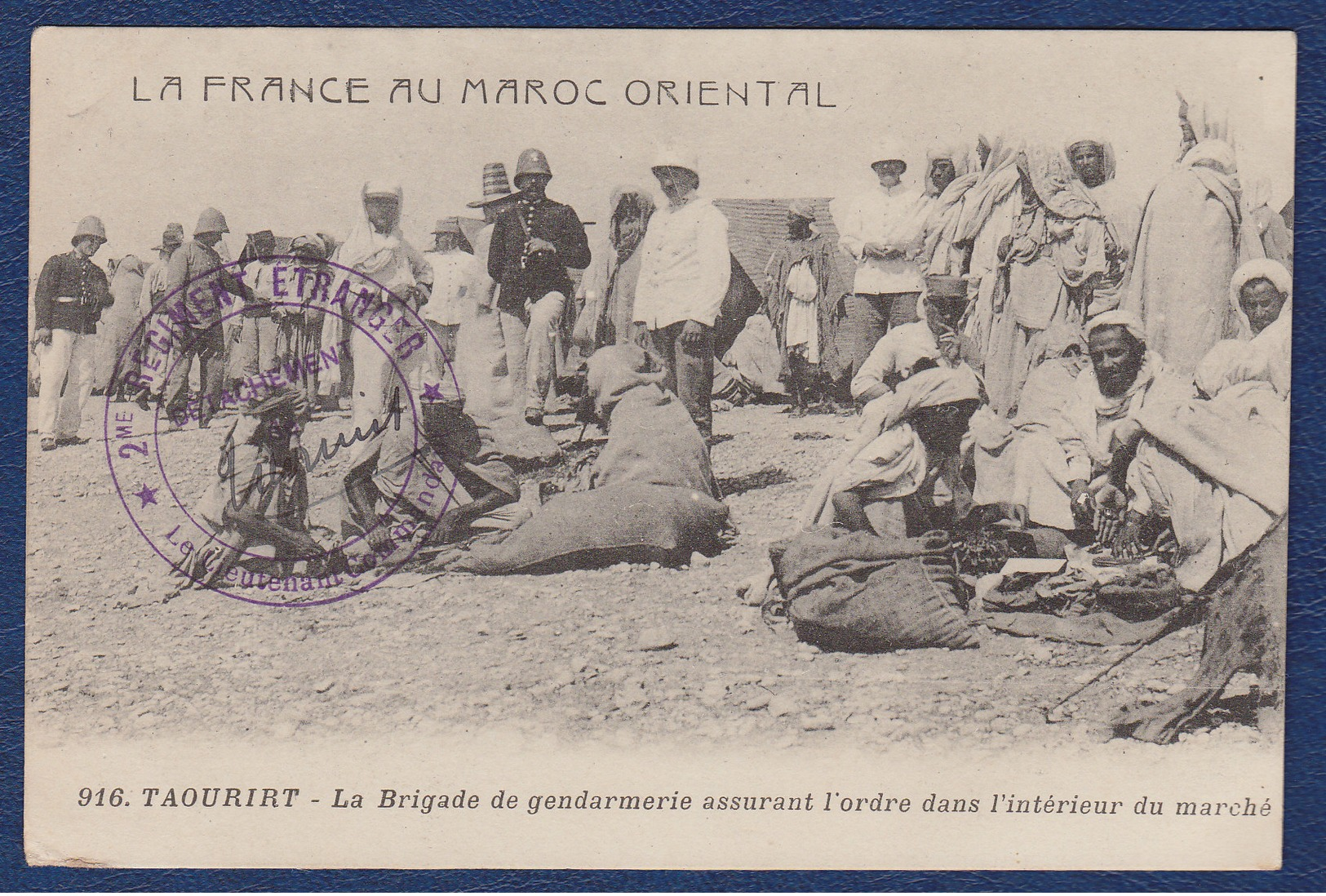 CARTE ANCIENNE COLONIALE MAROC TAOURIRT LA BRIGADE DE GENDARMERIE ASSURANT L'ORDRE DANS L'INTERIEUR DU MARCHE - Guerres - Autres