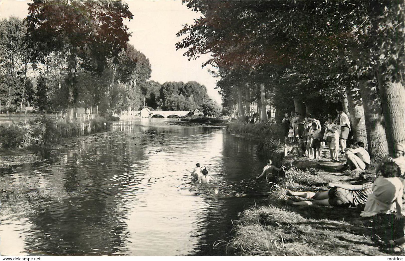 VILLEMEUX SUR EURE - La Baignade. - Villemeux-sur-Eure