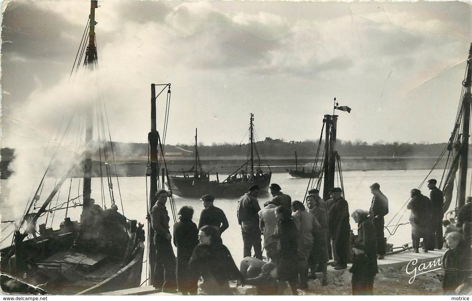 ETAPLES SUR MER - Départ Pour La Pêche.(carte Vendue En L'état) - Pêche