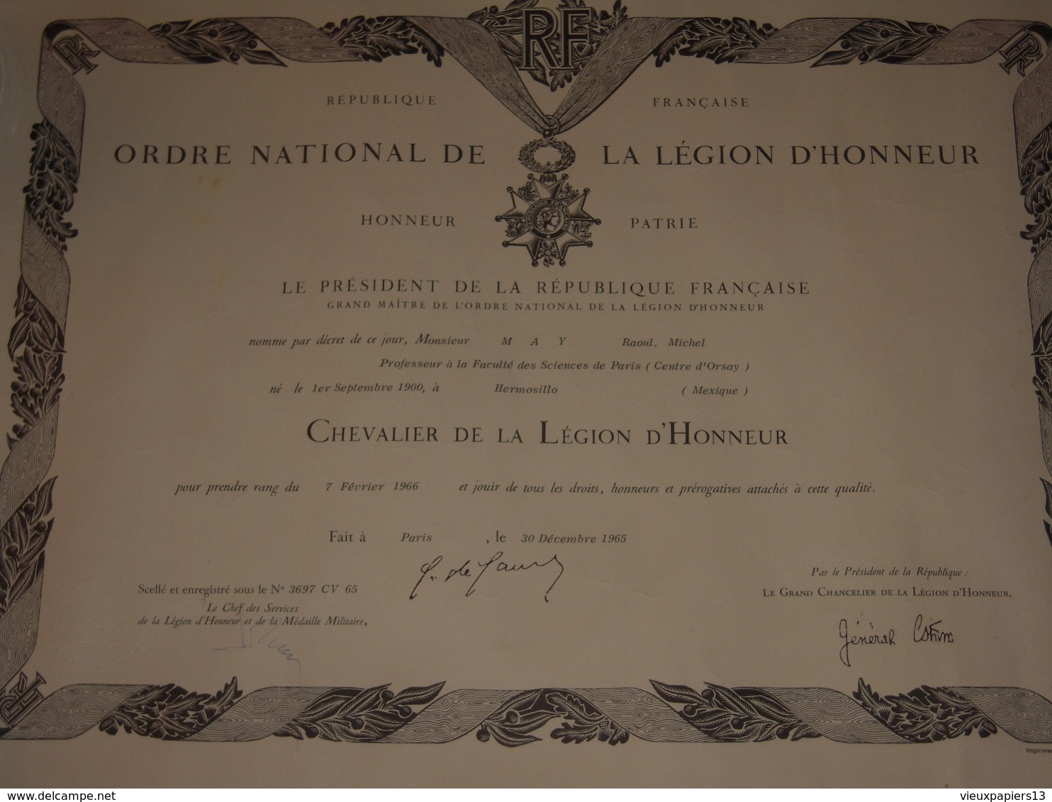 Diplome + Carte LH Ordre National De La Légion D'Honneur 1965 Signé Par Le Général De Gaulle - May Sciences Orsay - Diplômes & Bulletins Scolaires