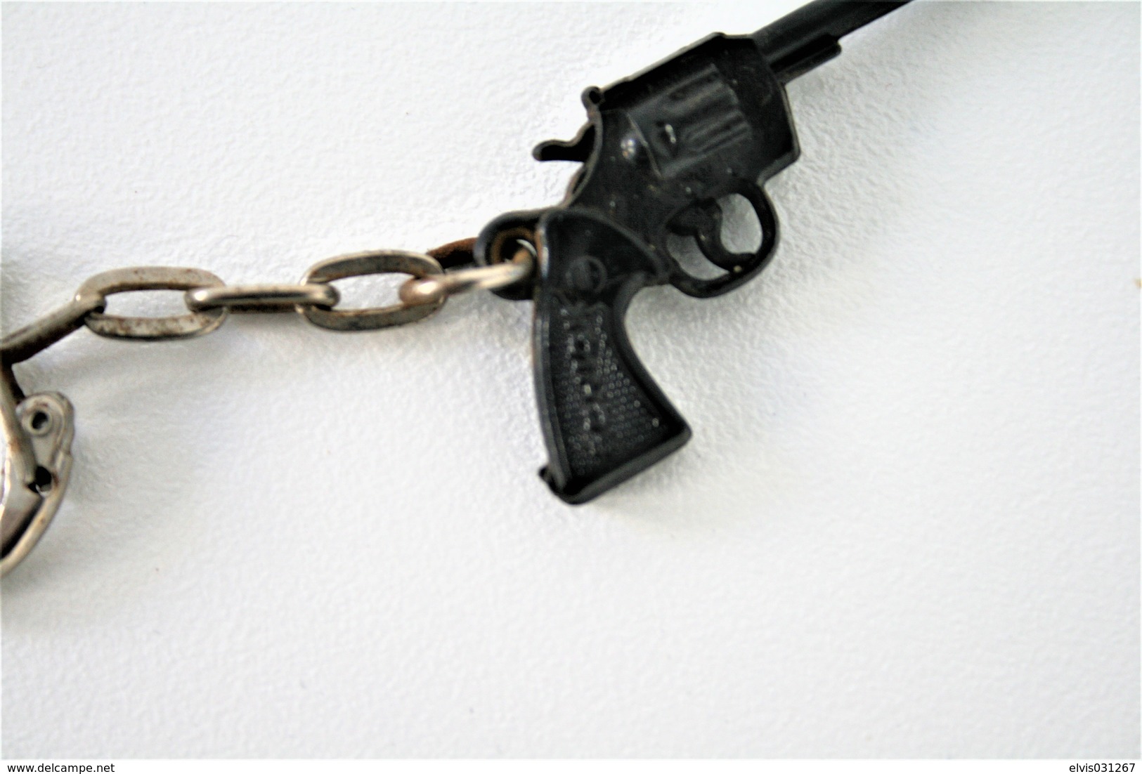Vintage TOY GUN :  SCHICK Revolver - L=4,5cm - Keychain 1960s - Keywords : Cap - Cork Gun - Rifle - Revolver - Pistol - Decotatieve Wapens