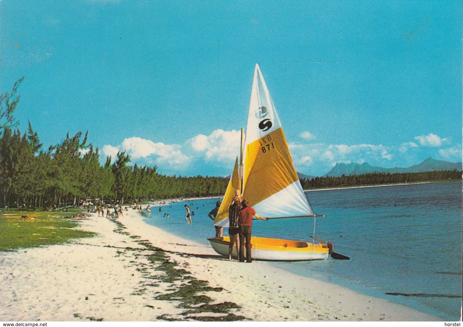 Mauritius - Ile Maurice - Beach - Sailingship - Nice Stamp - Mauritius