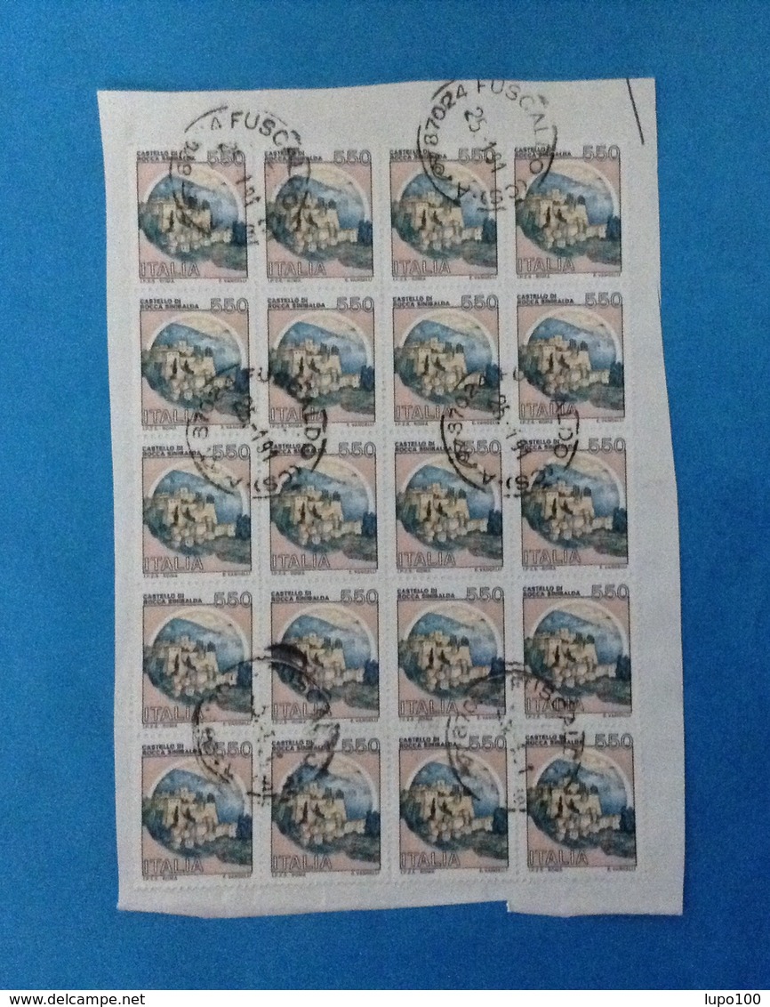 ITALIA BLOCCO DA 20 FRANCOBOLLI USATI STAMPS USED SU FRAMMENTO CASTELLO ROCCA SINIBALDA 550 LIRE - 1991-00: Gebraucht