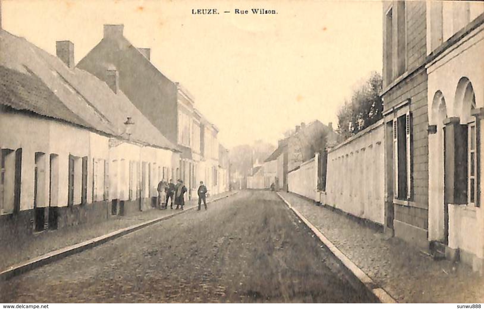 Leuze - Rue Wilson (animée, Edit. R. Desterbecq, Desaix) - Leuze-en-Hainaut