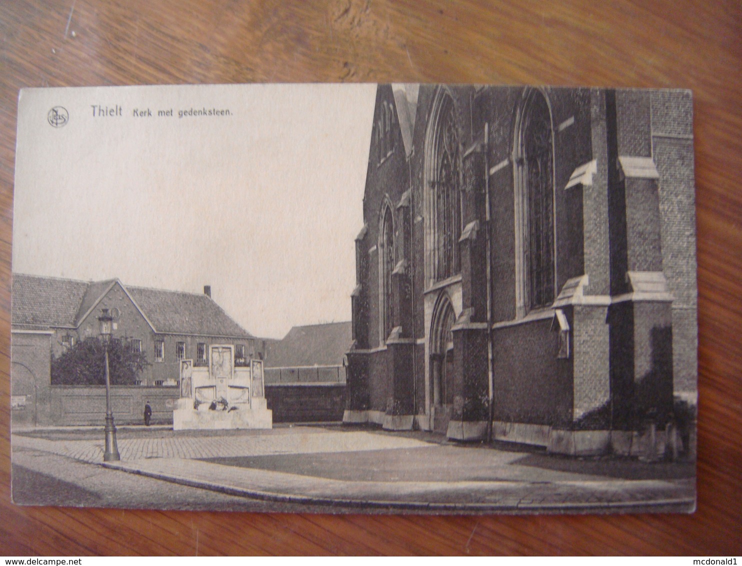 THIELT ( Tielt ) --- Kerk Met Gedenksteen - Tielt