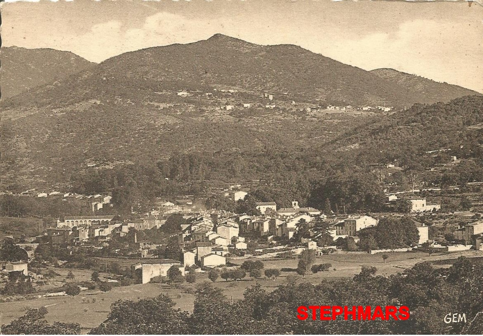 CPSM 30 : LASALLE - VUE GÉNÉRALE DANS LES HAUTEURS LE VILLAGE DE SOUDORGUES - édition RODRIGO - Other & Unclassified