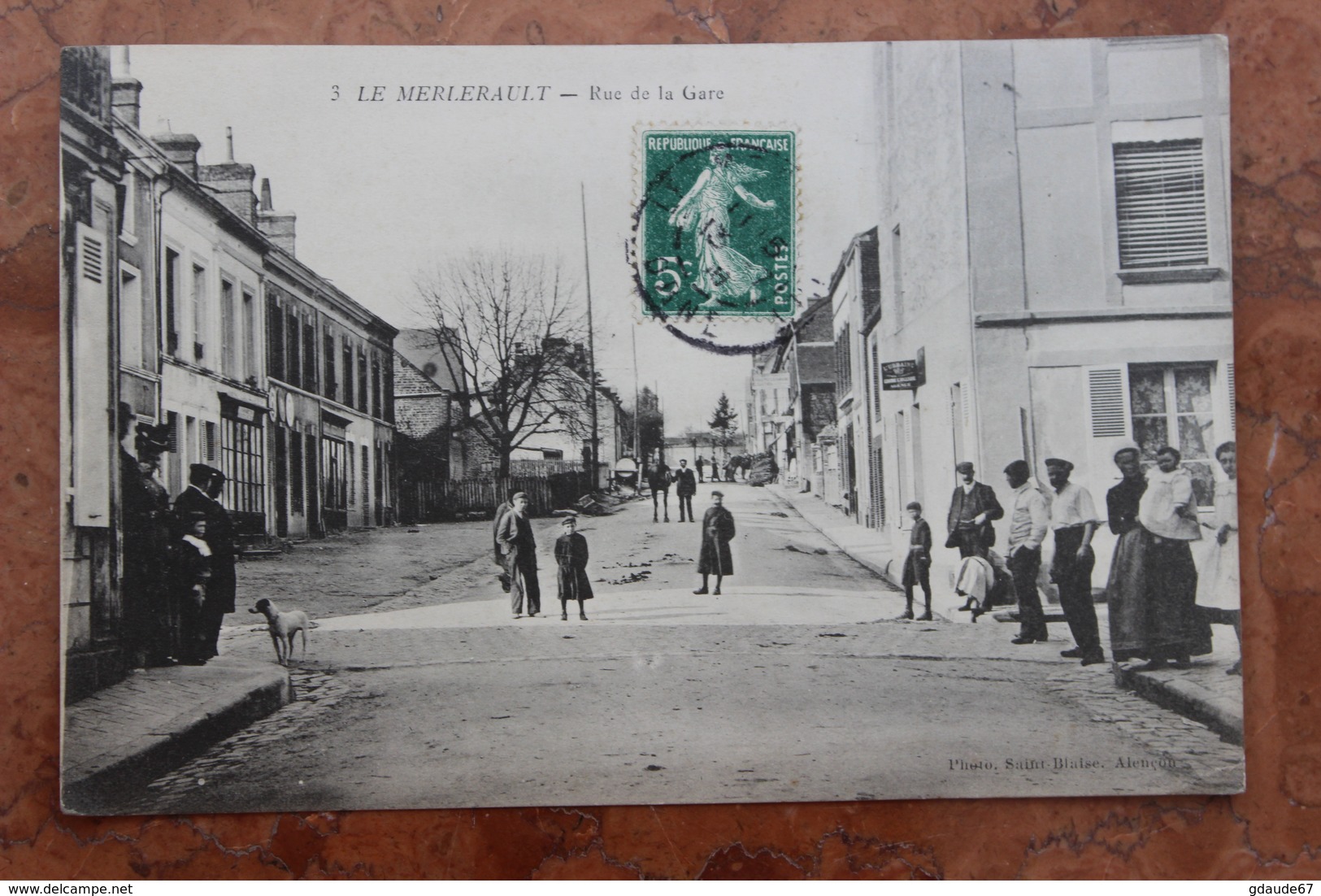 LE MERLERAULT (61) - RUE DE LA GARE - Le Merlerault