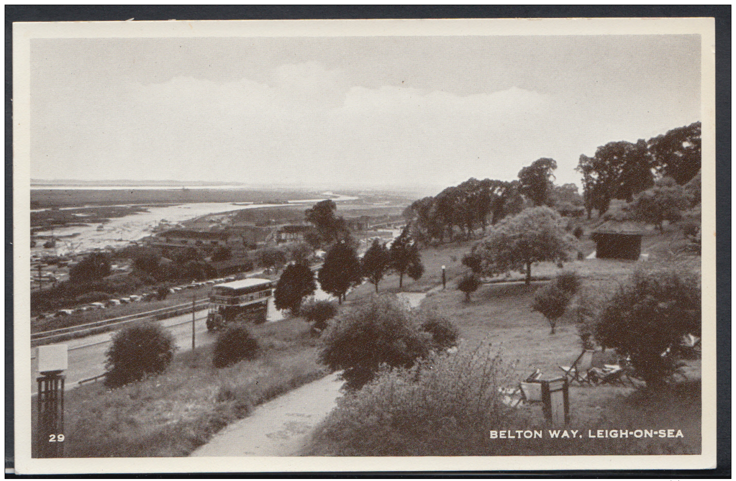 Essex Postcard - Belton Way, Leigh-On-Sea   DC1714 - Southend, Westcliff & Leigh