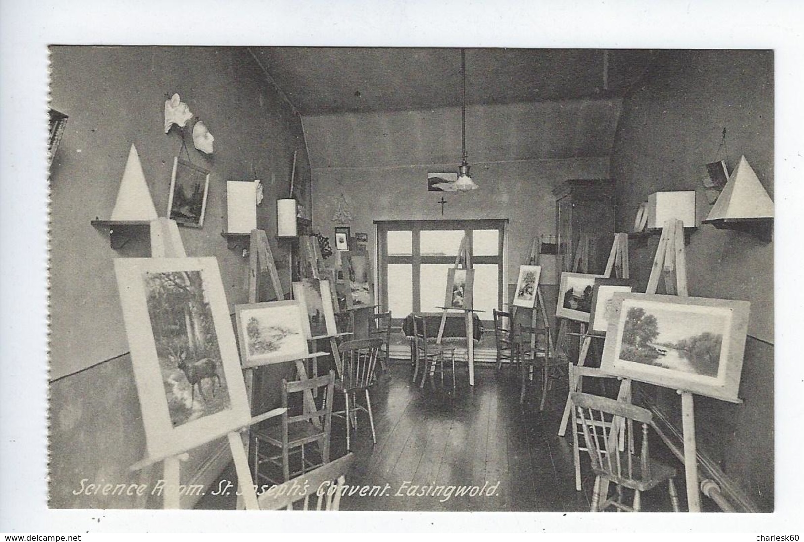 CPA Environs De York Carte Photo St Joseph's Convent Easingwold Yorkshire Science Room - York