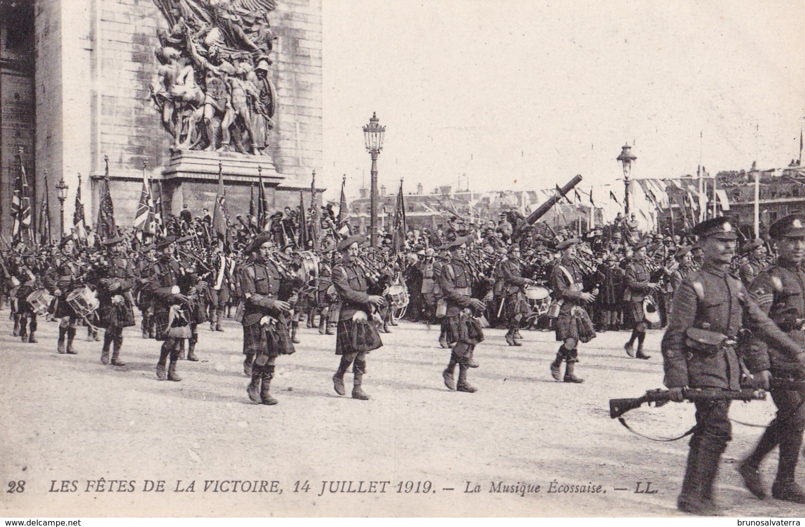 LES FETES DE LA VICTOIRE, 14 JUILLET 1919 - La Musique Ecossaise - Patriotic