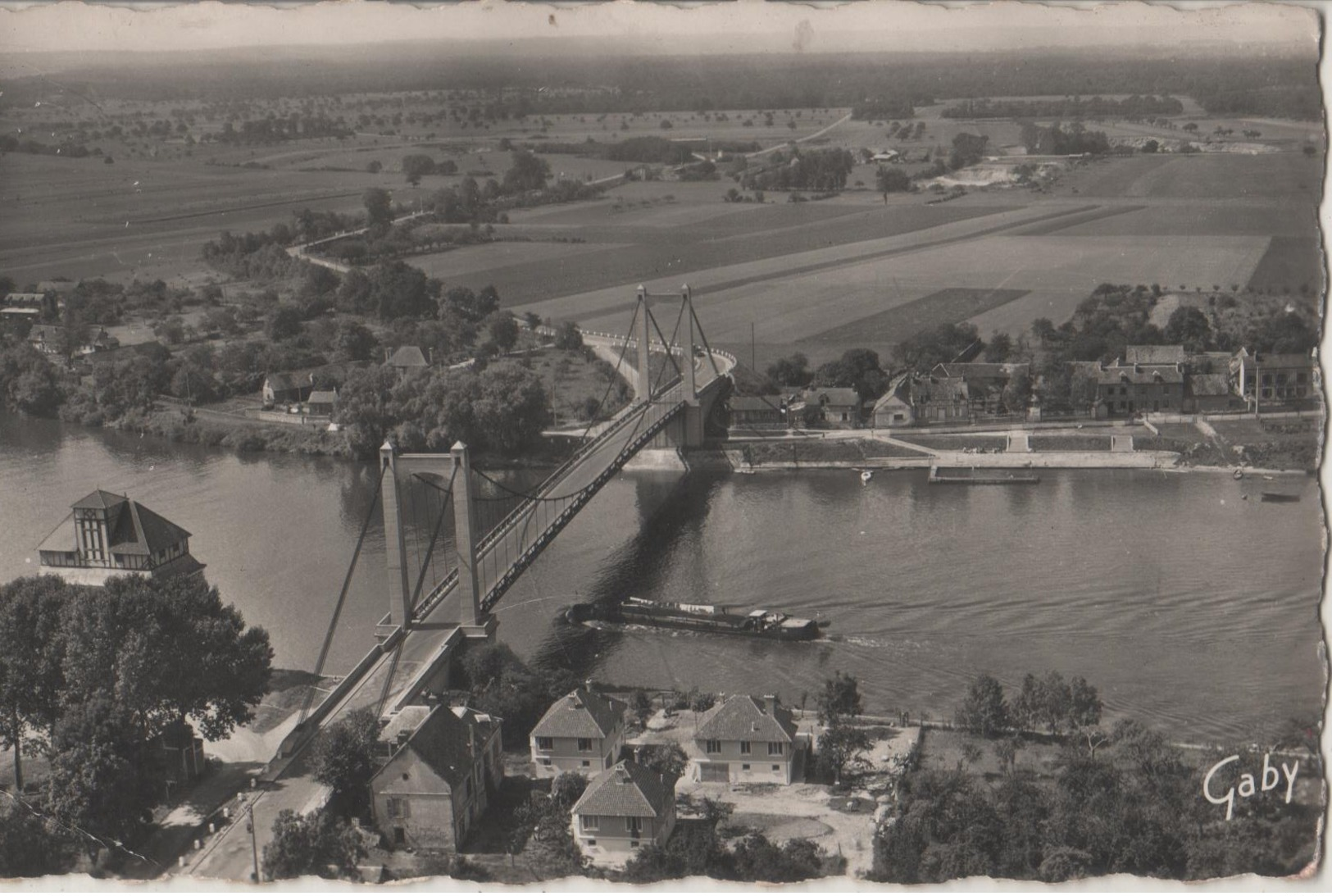 CPSM 27. Le Petit Andely. Le Pont Suspendu Sur La Seine - Autres & Non Classés