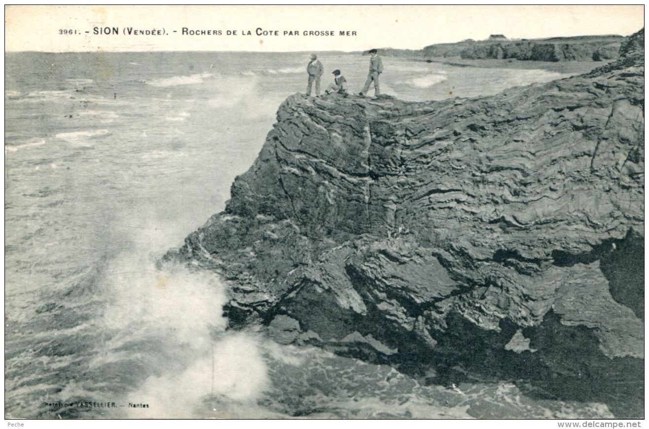N°62834 -cpa Sion -rochers De La Cote Par Grosse Mer- - Talmont Saint Hilaire