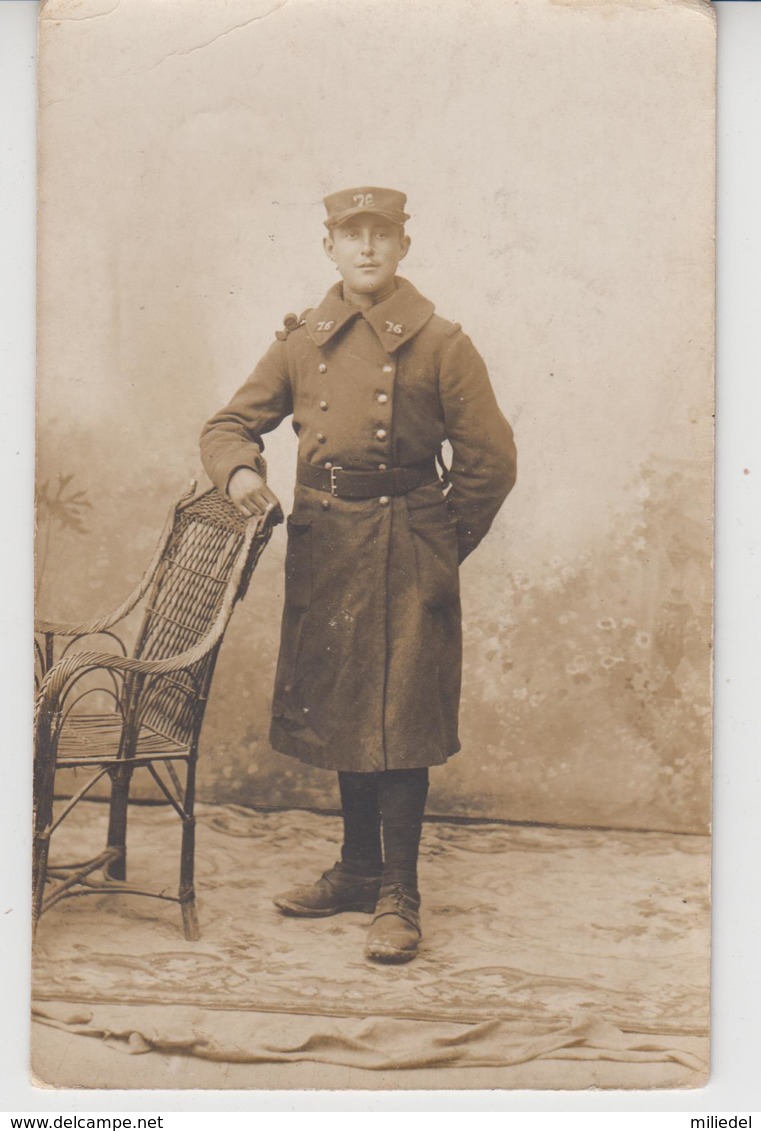 1154 / Carte PHOTO , Soldat 76ième  ( Photo  P. DINTILHAS - VILLEFRANCHE De ROUERGUE ) - Regiments