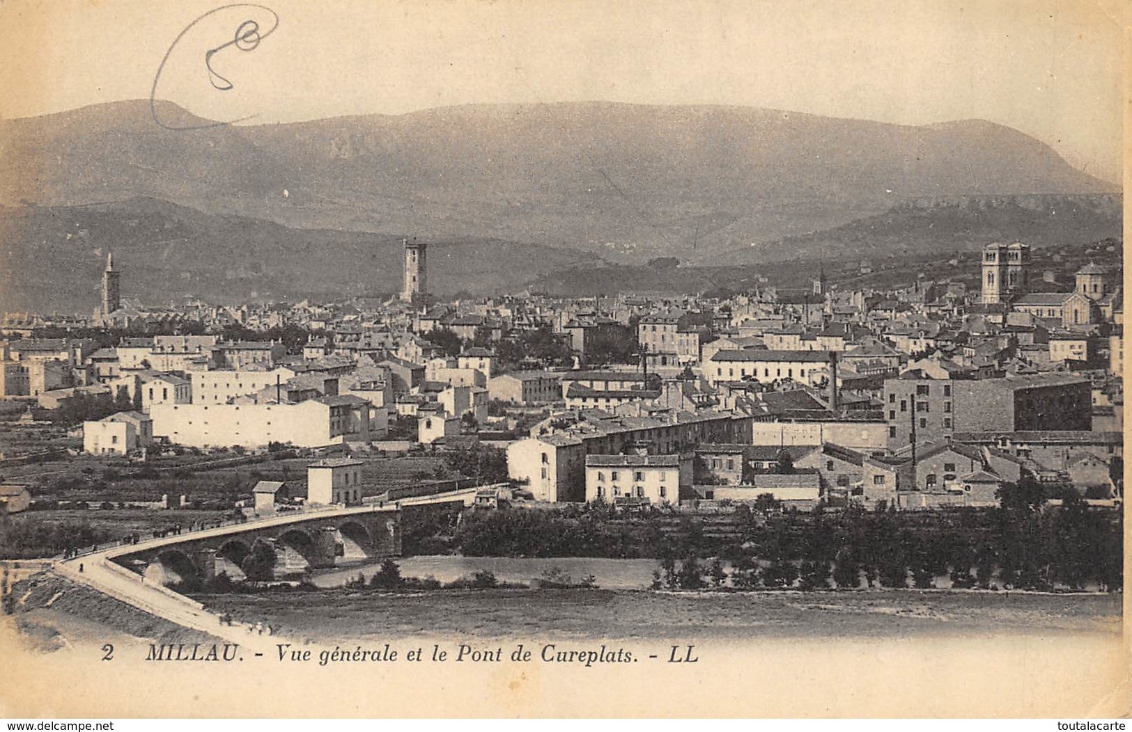 CPA 12 MILLAU VUE GENERALE ET LE PONT DE CUREPLATS - Millau