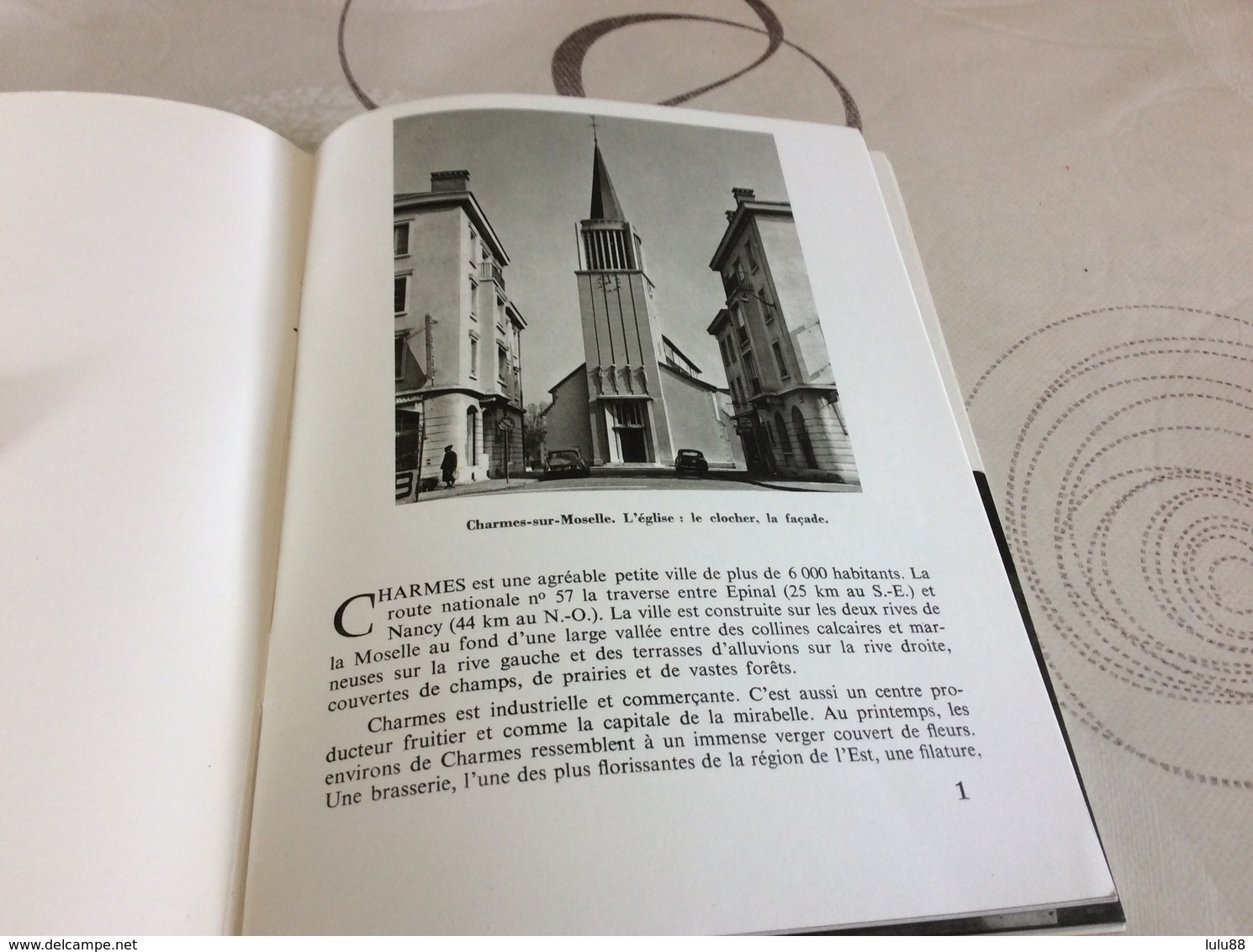 CHARMES. Guide Touristique Sur L’eglise De 22 Pages - Charmes