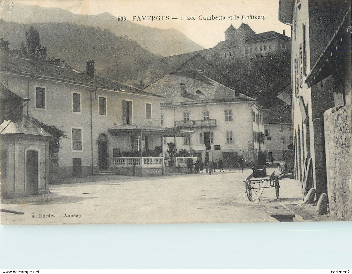 FAVERGES PLACE GAMBETTA ET CHATEAU 74 - Faverges