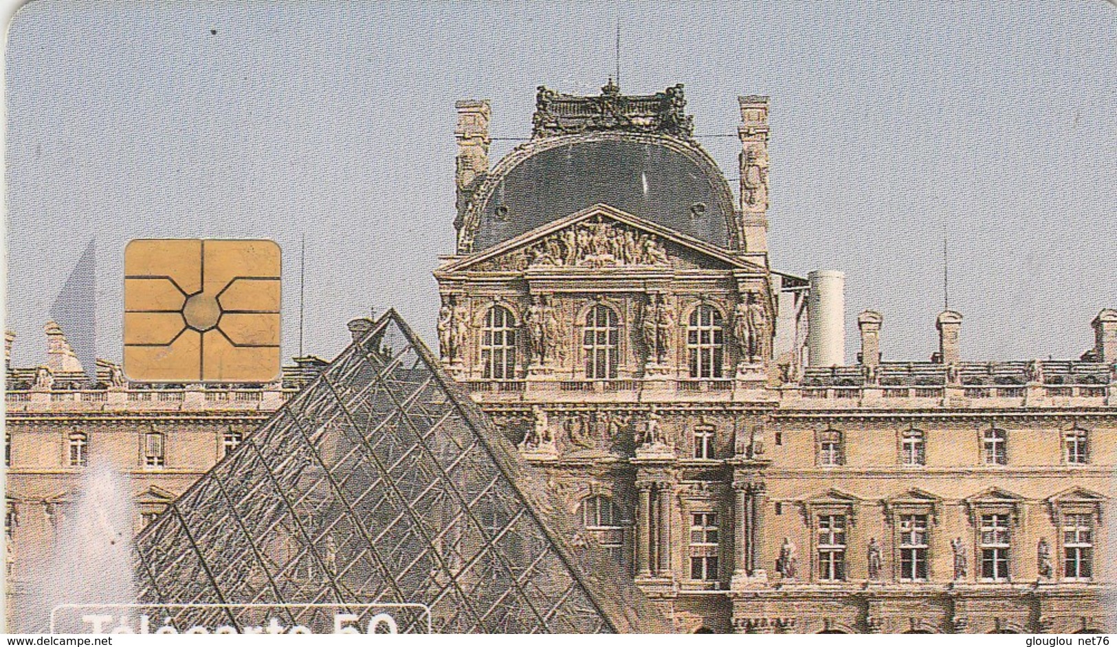 TELECARTE 50...PUZZLE...PYRAMIDE DE LA COUR NAPOLEON - 50 Unités   