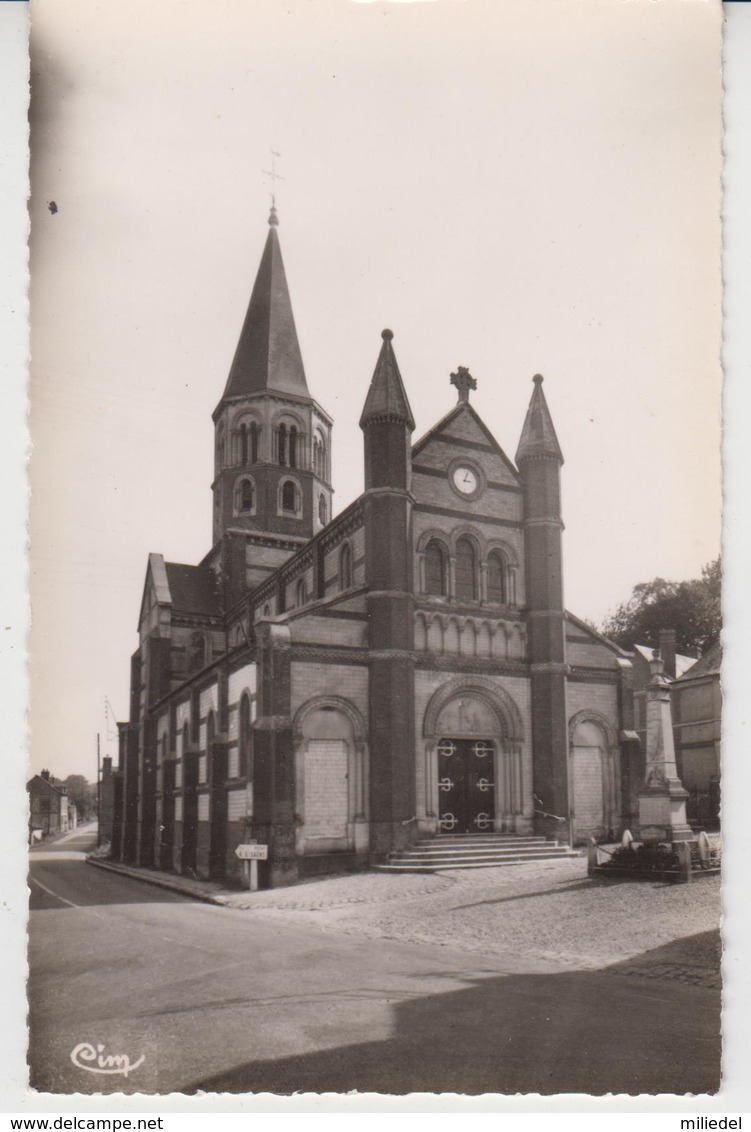 1178  / BELLENCOMBRE /  L'église Et Le Monument - Bellencombre